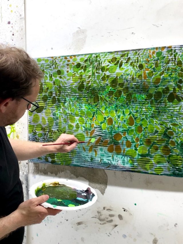 Read more about the article Inside the Studio: Abstract Figures Emerge