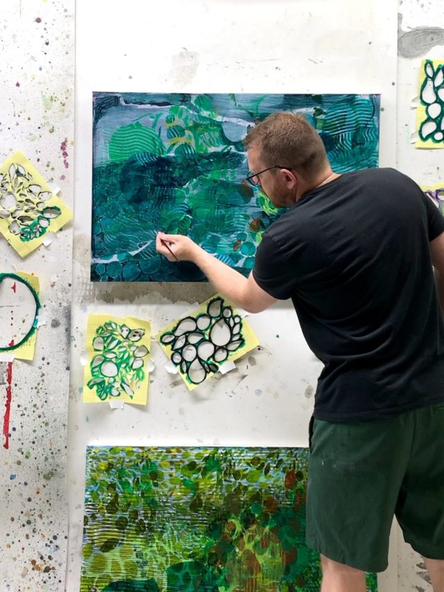 Read more about the article Painting in the Art Studio Now